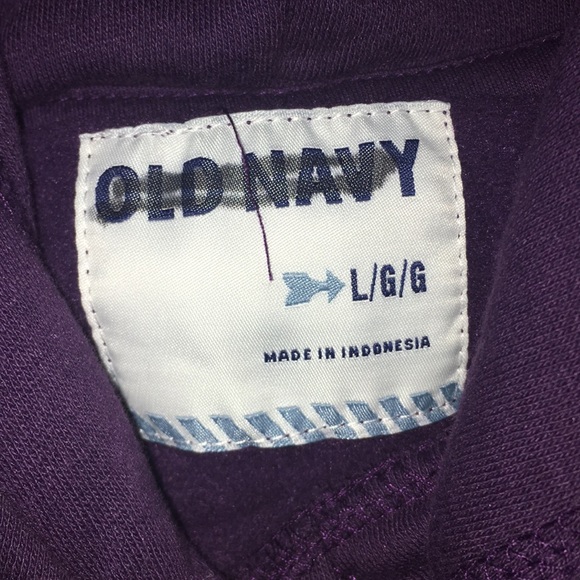 Old Navy Graphic Hoodie - Picture 6 of 8